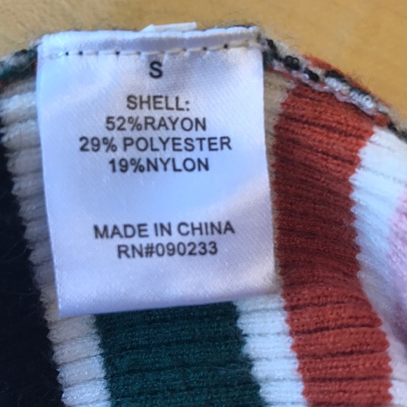 Multi colored button shoulder shirt - Picture 9 of 9